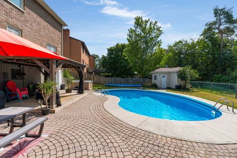 Photo 28 at 70 Lillian Crescent, Sunnidale, Barrie