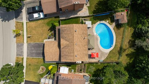 Photo 35 at 70 Lillian Crescent, Sunnidale, Barrie