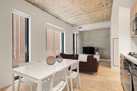 Photo 6 at 301 - 11 Charlotte Street, Waterfront Communities C1, Toronto