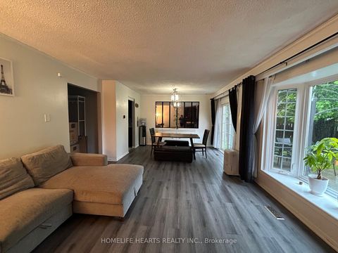 Photo 3 at 242 Braymore Boulevard, Rouge E11, Toronto