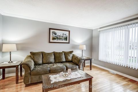 Photo 4 at 9 Timothy Lane S, Holly, Barrie