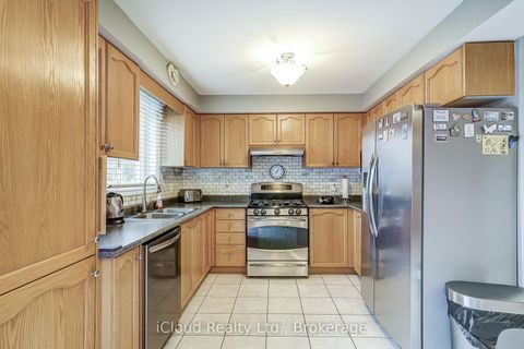 Photo 16 at 9 Timothy Lane S, Holly, Barrie