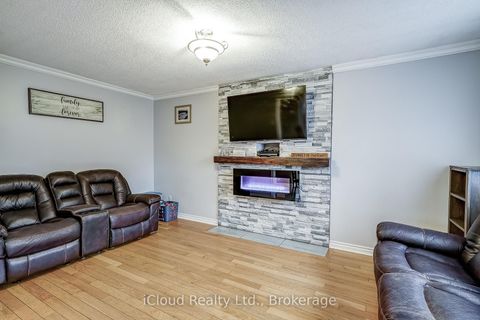 Photo 19 at 9 Timothy Lane S, Holly, Barrie