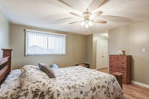 Photo 23 at 9 Timothy Lane S, Holly, Barrie