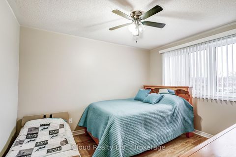 Photo 31 at 9 Timothy Lane S, Holly, Barrie