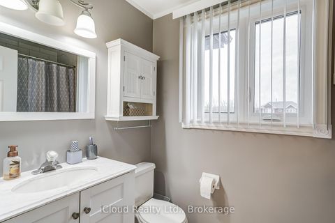 Photo 33 at 9 Timothy Lane S, Holly, Barrie