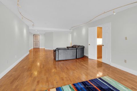 Photo 11 at 609 - 130 Carlton Street, South St. James Town, Toronto