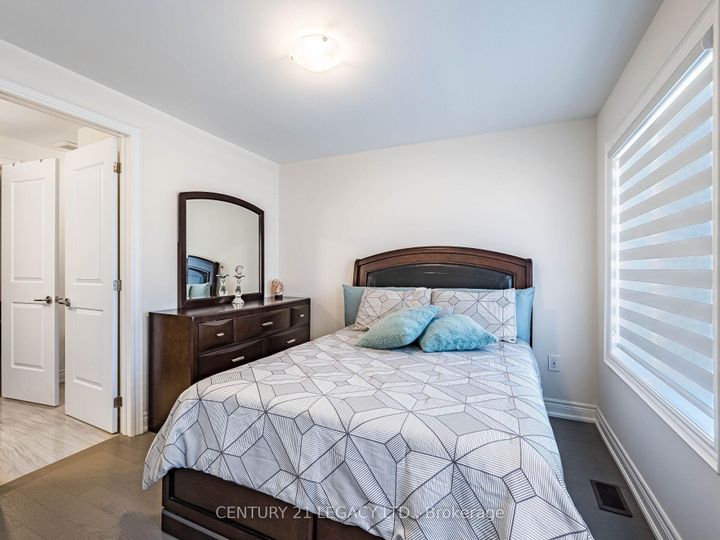 Photo 11 at 21 Goodview Drive, Wellington North, Brampton