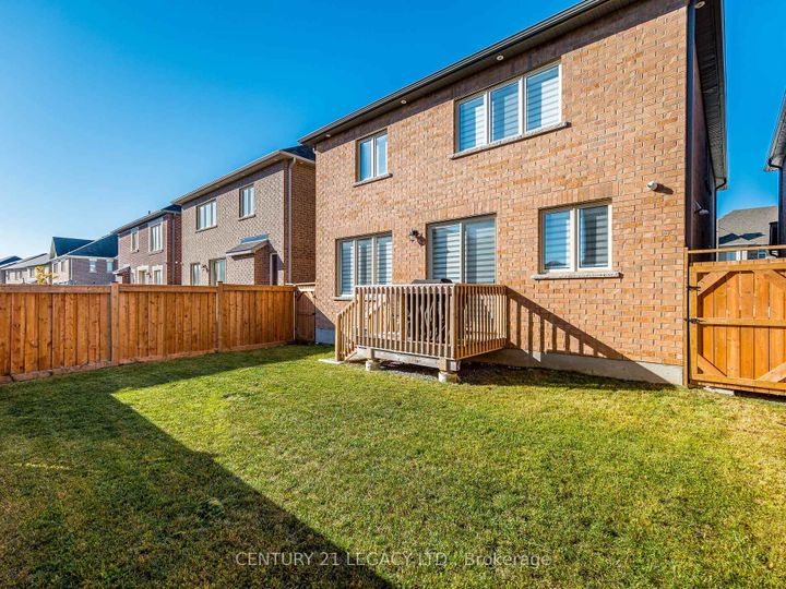 Photo 17 at 21 Goodview Drive, Wellington North, Brampton