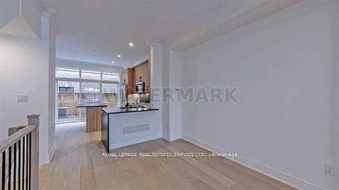 Photo 11 at 3879B Bloor Street W, City Centre West, Toronto