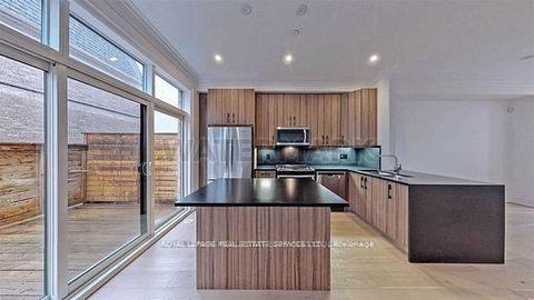 Photo 17 at 3879B Bloor Street W, City Centre West, Toronto