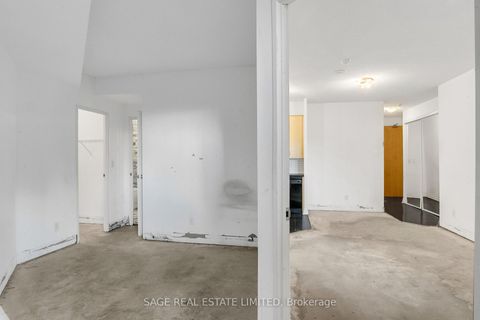 Photo 13 at 213 - 70 Alexander Street, Yonge Corridor, Toronto