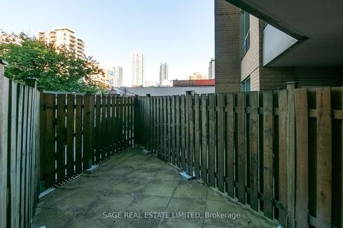 Photo 19 at 213 - 70 Alexander Street, Yonge Corridor, Toronto