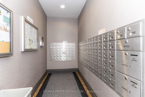 Photo 6 at 1004 - 2772 Keele Street, CFB, Toronto