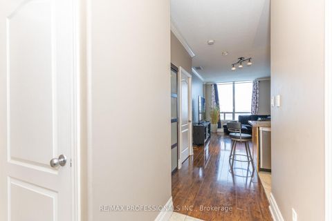 Photo 14 at 1004 - 2772 Keele Street, CFB, Toronto