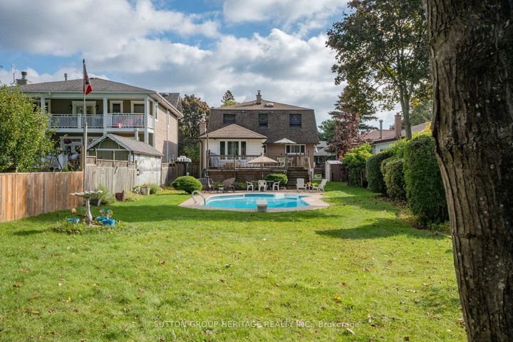 Photo 3 at 50 Poplar Road, Guildwood, Toronto