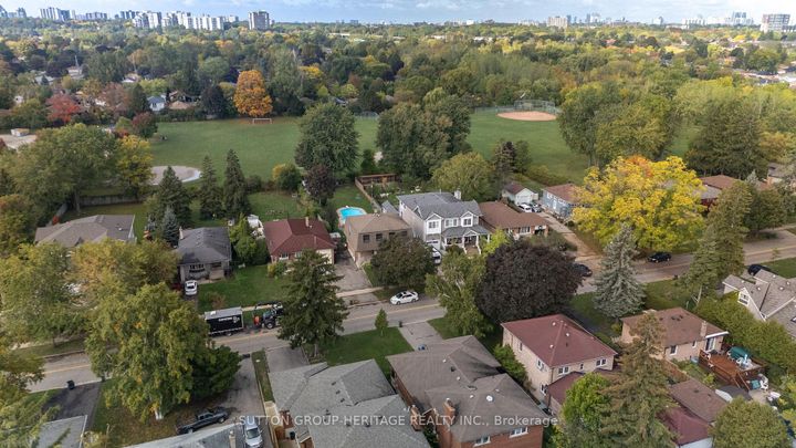 Photo 4 at 50 Poplar Road, Guildwood, Toronto