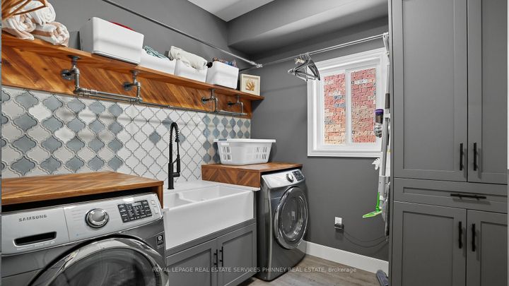 Photo 12 at 47 Livingstone Drive, Dundas, Hamilton