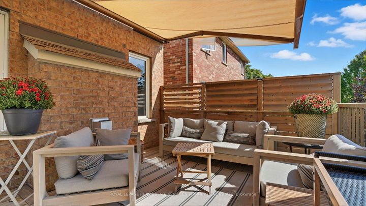 Photo 23 at 47 Livingstone Drive, Dundas, Hamilton