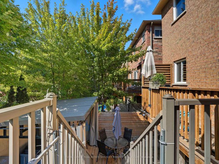 Photo 24 at 47 Livingstone Drive, Dundas, Hamilton