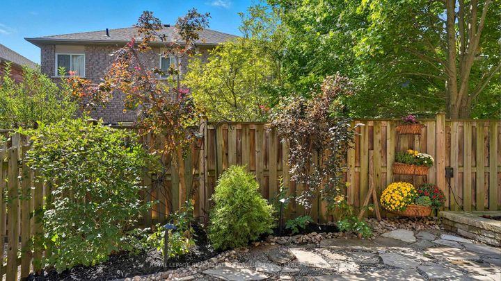 Photo 29 at 47 Livingstone Drive, Dundas, Hamilton