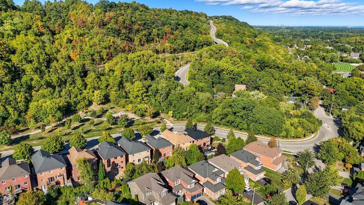 Photo 34 at 47 Livingstone Drive, Dundas, Hamilton