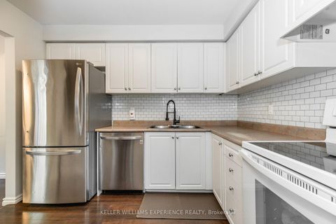 Photo 1 at 49 Burns Circle, Letitia Heights, Barrie