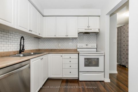 Photo 2 at 49 Burns Circle, Letitia Heights, Barrie