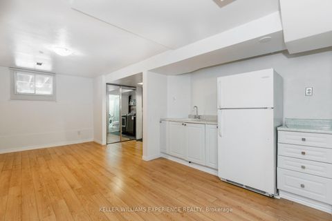 Photo 14 at 49 Burns Circle, Letitia Heights, Barrie