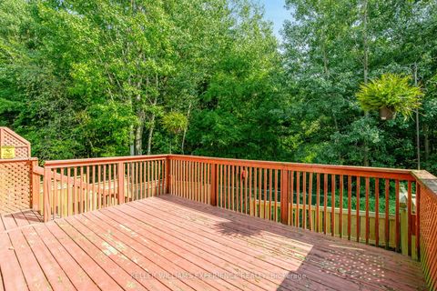 Photo 20 at 49 Burns Circle, Letitia Heights, Barrie