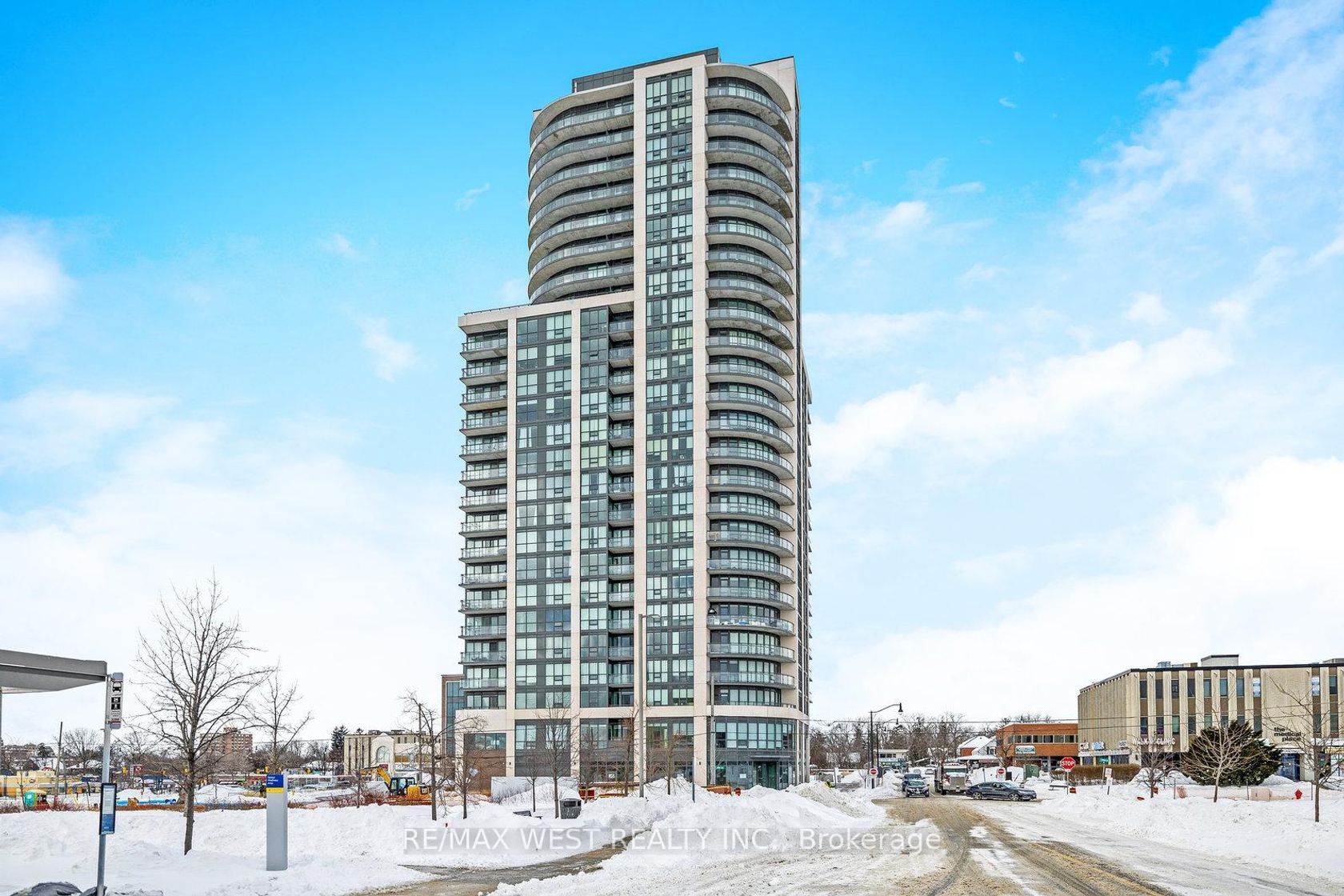 708 - 15 Lynch Street, Queen Street Corridor, Brampton 2