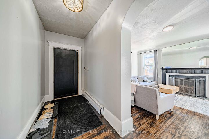 Photo 5 at 296 King Street E, Central, Oshawa