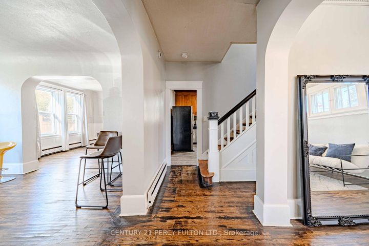 Photo 6 at 296 King Street E, Central, Oshawa