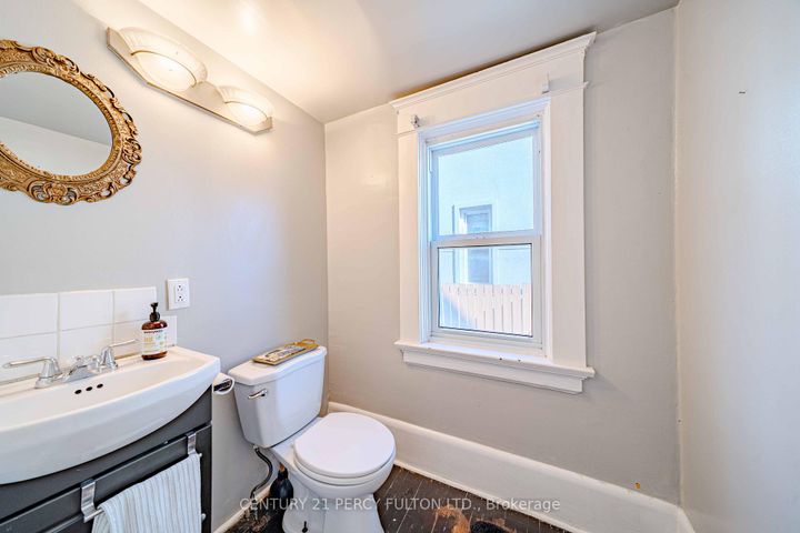 Photo 19 at 296 King Street E, Central, Oshawa