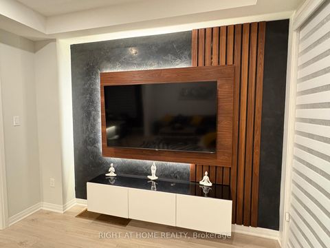 Photo 2 at 95 Shepherd Drive, Painswick South, Barrie