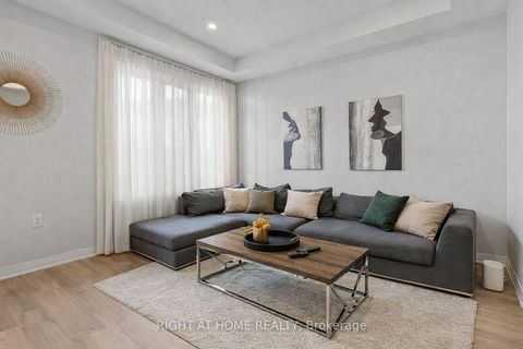 Photo 3 at 95 Shepherd Drive, Painswick South, Barrie