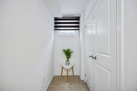 Photo 10 at Th27 - 39 Drewry Avenue, Newtonbrook West, Toronto