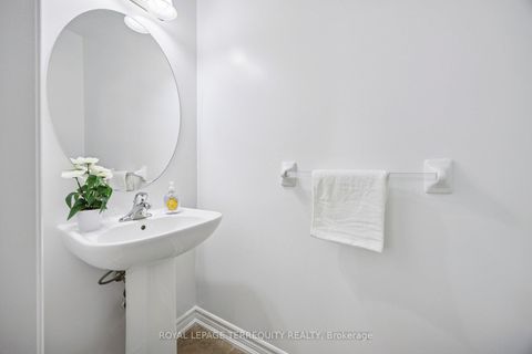 Photo 21 at Th27 - 39 Drewry Avenue, Newtonbrook West, Toronto