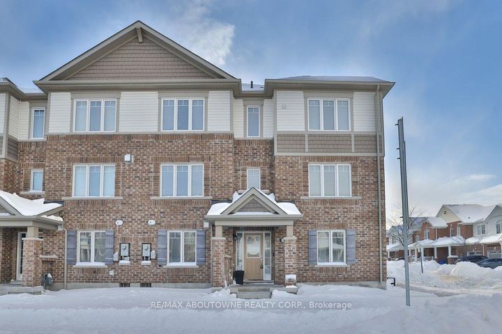 Photo 1 at 1133 Duignan Crescent, FO Ford, Milton