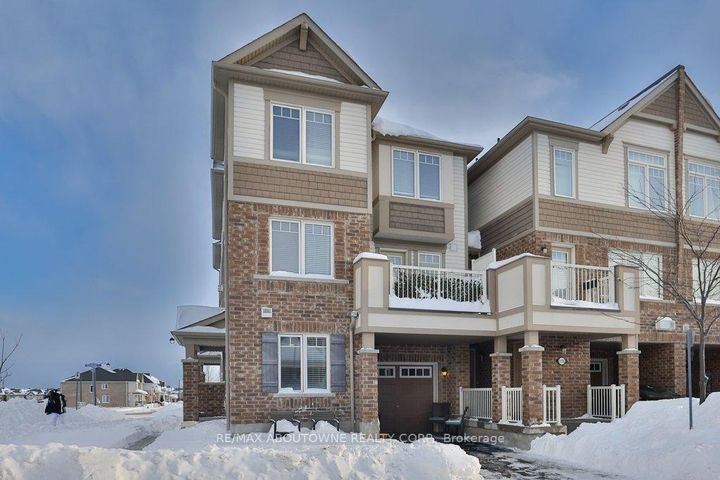 Photo 2 at 1133 Duignan Crescent, FO Ford, Milton