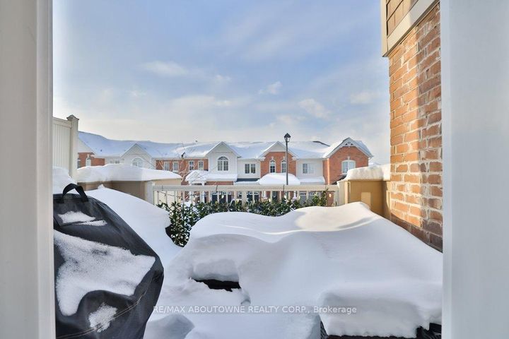 Photo 18 at 1133 Duignan Crescent, FO Ford, Milton