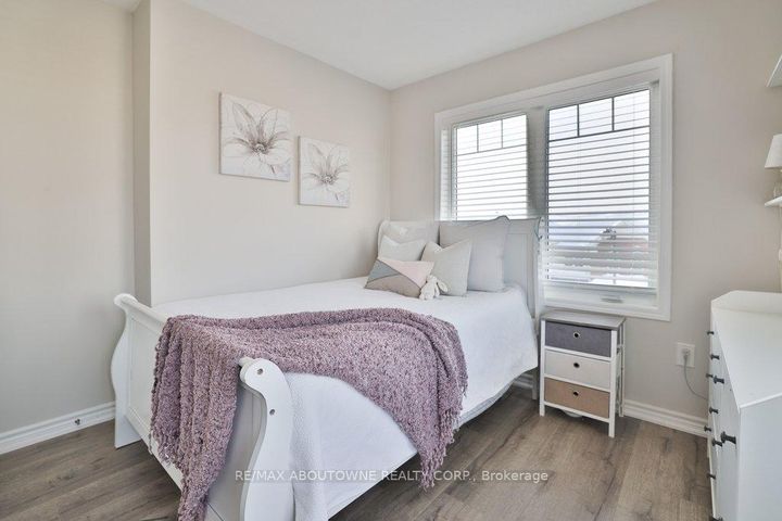 Photo 28 at 1133 Duignan Crescent, FO Ford, Milton