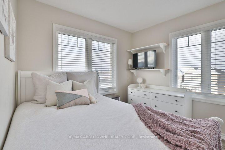 Photo 29 at 1133 Duignan Crescent, FO Ford, Milton