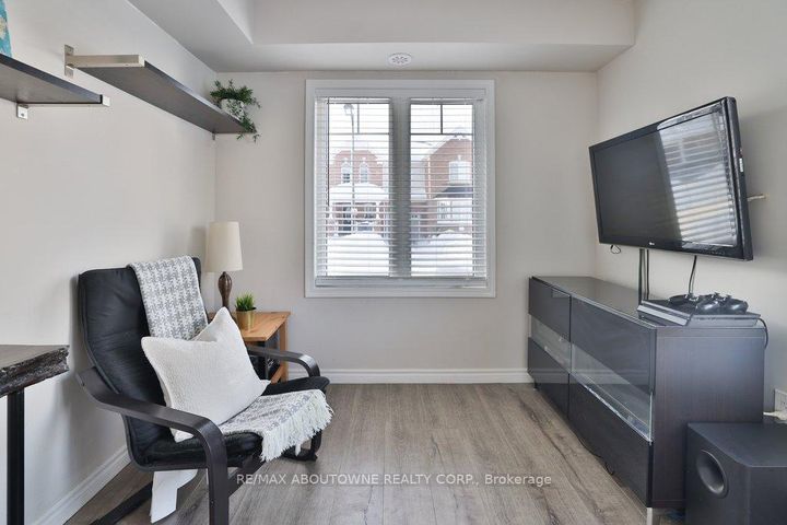 Photo 31 at 1133 Duignan Crescent, FO Ford, Milton