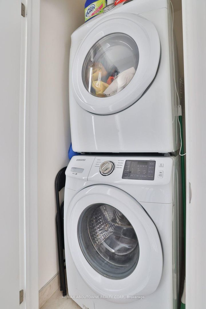 Photo 34 at 1133 Duignan Crescent, FO Ford, Milton