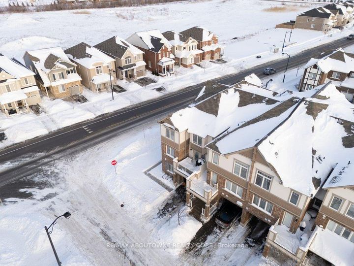 Photo 35 at 1133 Duignan Crescent, FO Ford, Milton