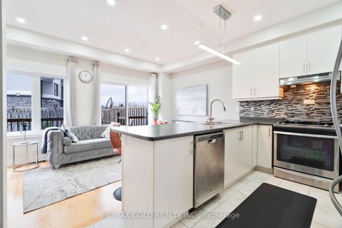 Photo 5 at 56 Snelgrove Crescent, West Bayfield, Barrie