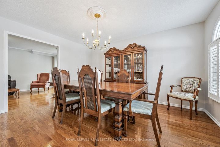 Photo 4 at 236 O'Donoghue Avenue, RO River Oaks, Oakville