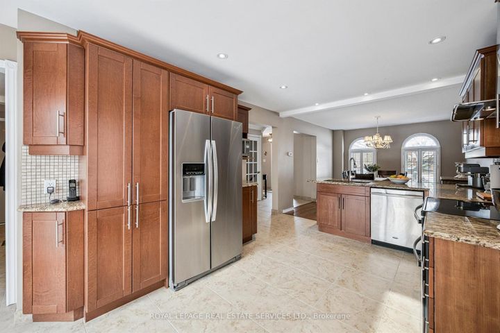 Photo 13 at 236 O'Donoghue Avenue, RO River Oaks, Oakville