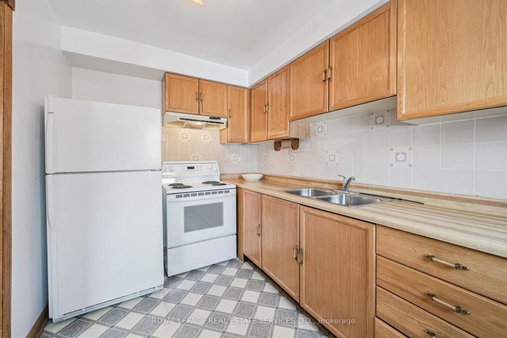 Photo 37 at 236 O'Donoghue Avenue, RO River Oaks, Oakville